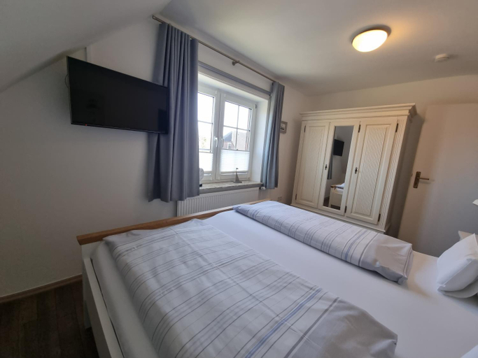 Bedroom 3, Hotel Garni Friesenhuus, Aurich