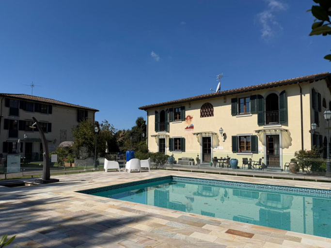 3, Residence Prunali, Lucca