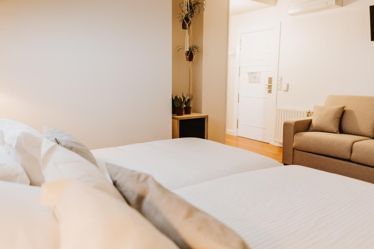 Bedroom 3, Hotel Mar azul y surf, Cantabria
