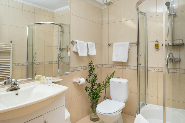 Bathroom 4, Hotel Rozmarin, Predeal