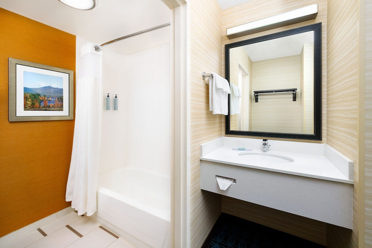 Bathroom 3, Fairfield Inn By Marriott Concord, Merrimack
