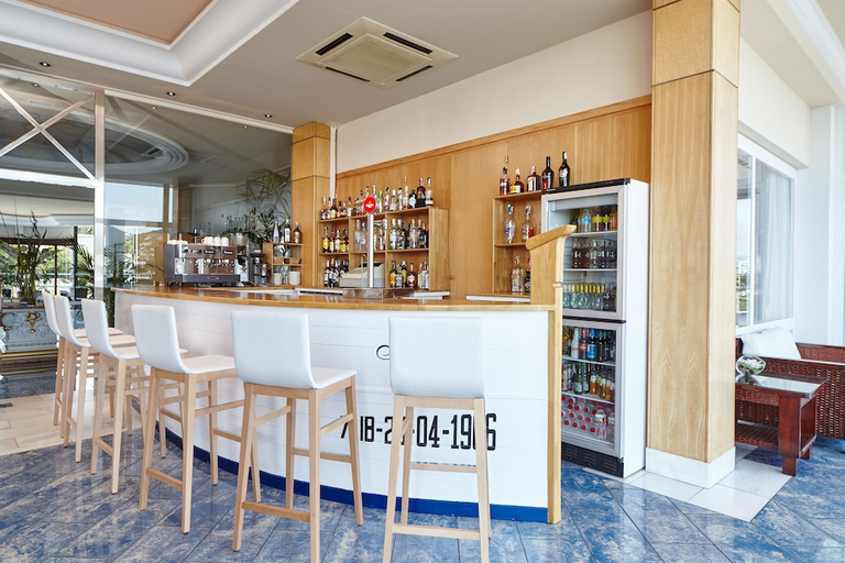 Food & Drinks 5, Argos Hotel, Baleares