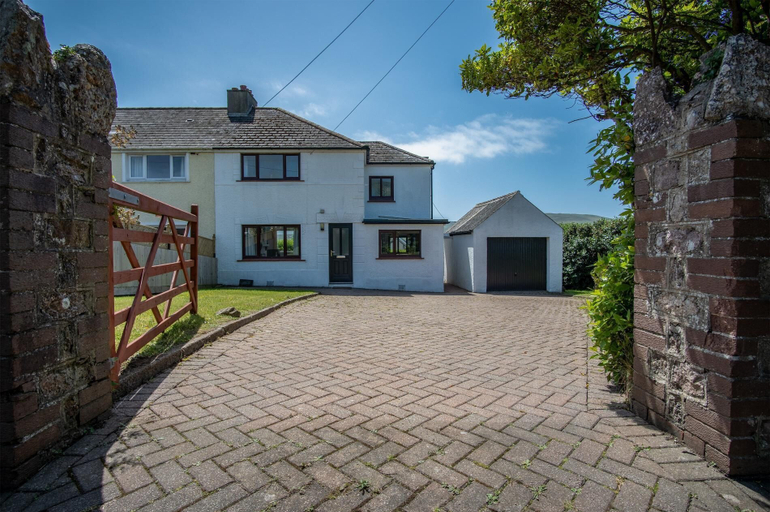 Exterior & Views 2, Avoca - 3 Bedroom - Llangennith, Swansea