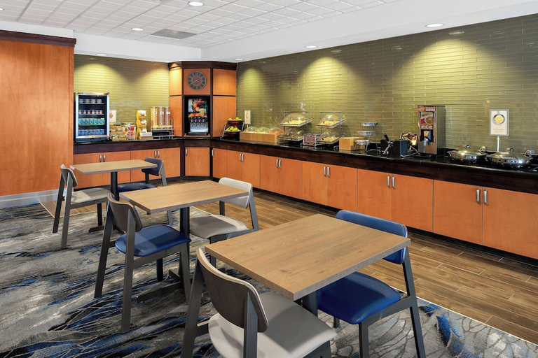 Food & Drinks 5, Fairfield Inn Suites Hobbs, Lea