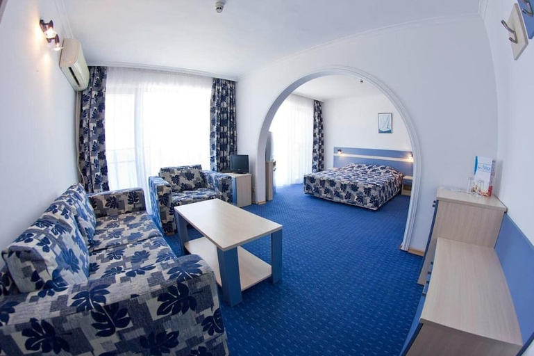Bedroom 2, Palace Hotel, Nesebar