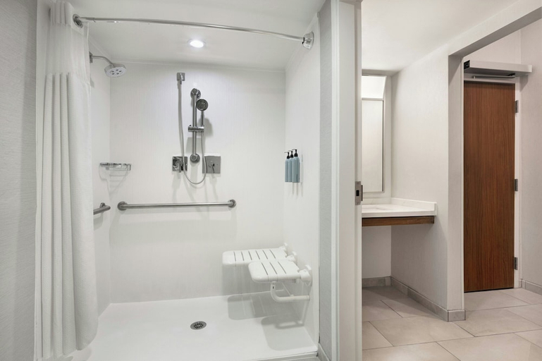 Bathroom 4, Courtyard by Marriott Mobile, Mobile