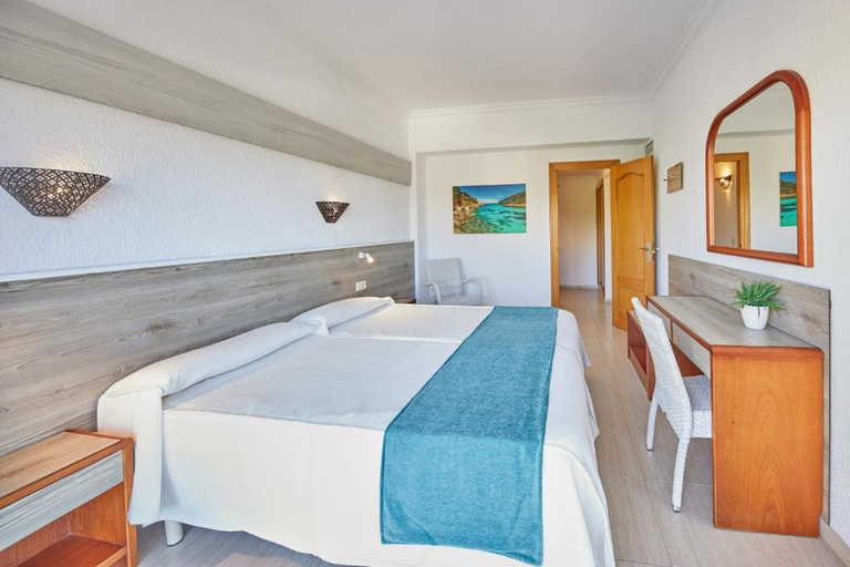 Bedroom 2, Ben Hur Apartments, Baleares