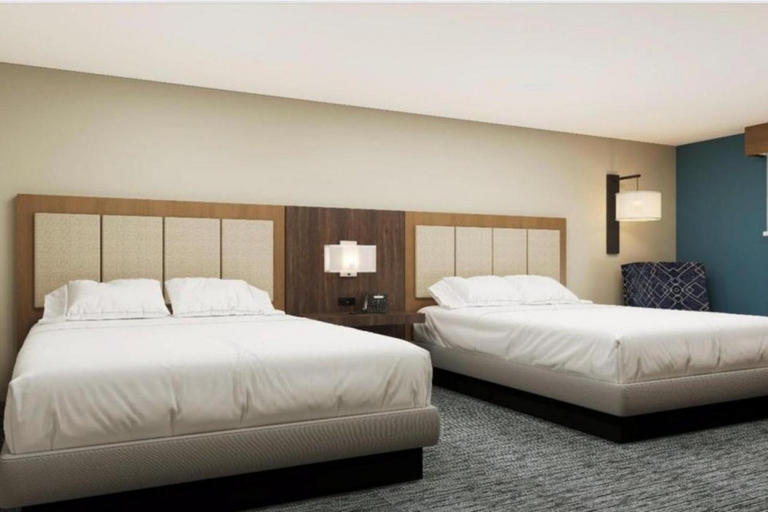 Bedroom 2, Holiday Inn Express Redding North by IHG, Shasta