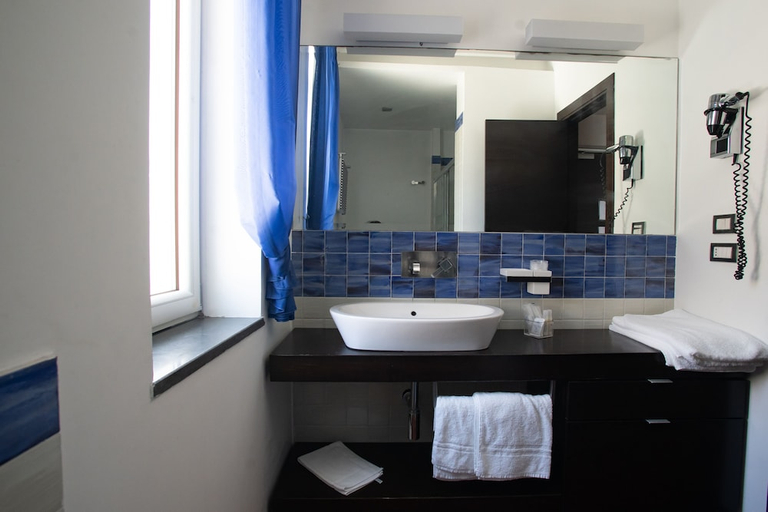 Bathroom 5, Beauty Farm Villa Luisa, Napoli