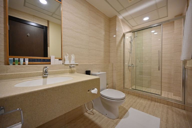 Bathroom 4, Harbour Suites Hotel from Holiday Gulf Hotel, Manama