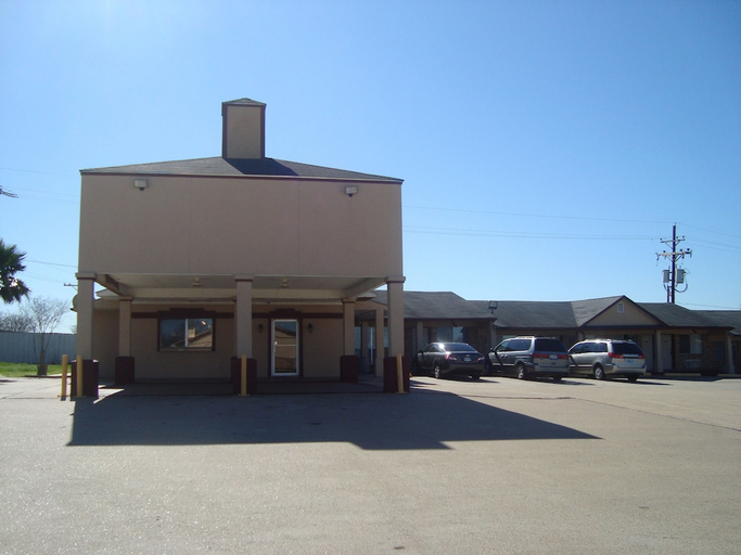 Exterior & Views 2, Navasota Inn, Grimes
