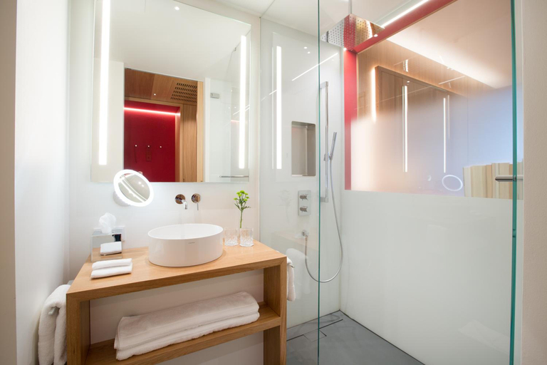 Bathroom 3, Hotel Schwarzler, Bregenz