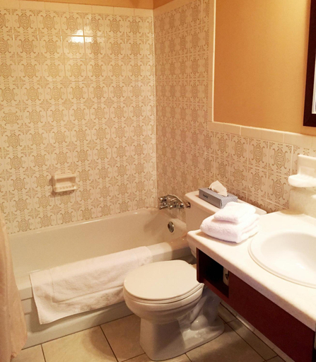 Bathroom 4, Hôtel Mingan, Sept-Rivières--Caniapiscau