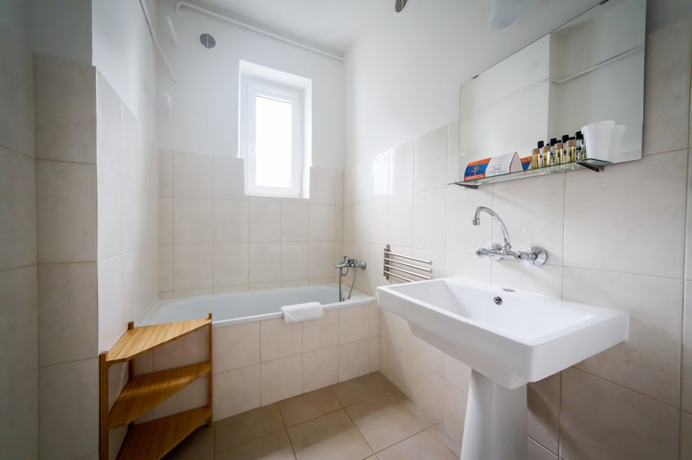 Bathroom 3, Bursztyn, Gdańsk City