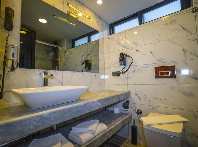 Bathroom 5, Kosa Otel Çeşme, Çeşme