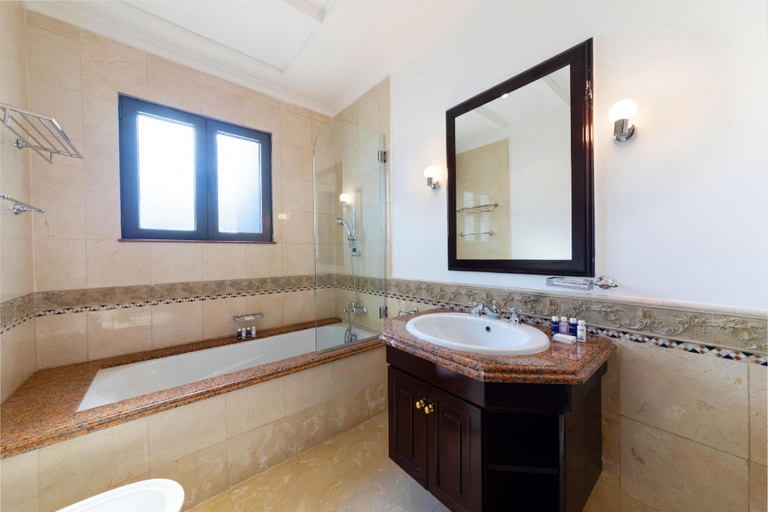 Bathroom 4, Villa with Private Pool/Beach on Palm Jumeirah, Dubai