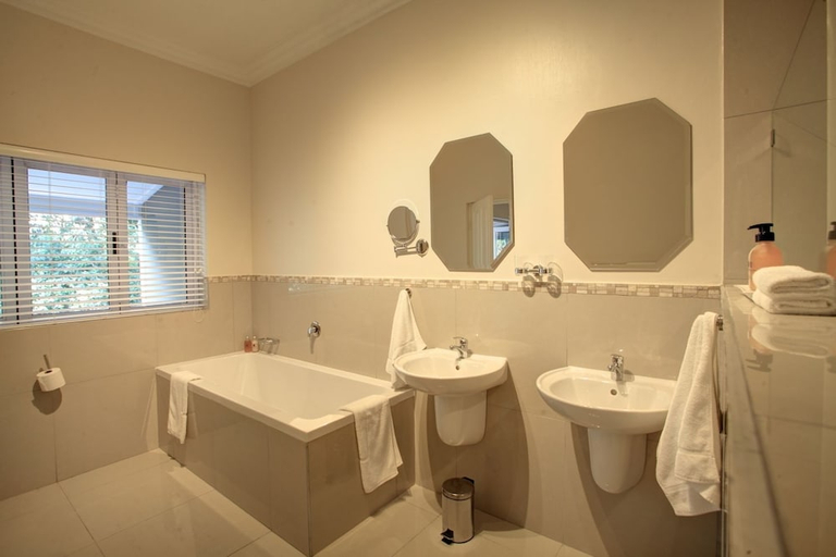 Bathroom 5, Cinnamon Boutique Guest House, Eden