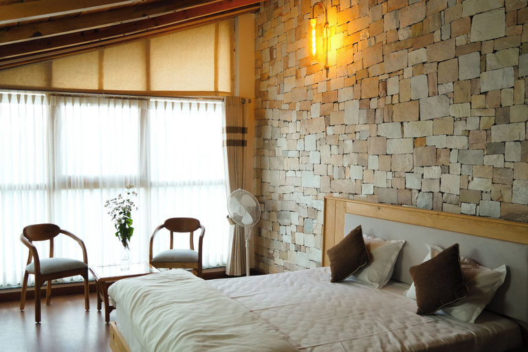 Room 3, Samar Villa by Trayati Stays, Kasar Devi, Binsar Wildlife Sanctuary, Almora