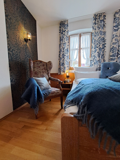Bedroom 4, Gasthof Hotel Bezold, Ansbach