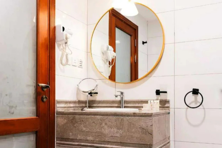 Bathroom 4, Sunday Gateway Jeddah Formerly Beach Garden Hotel, Jeddah