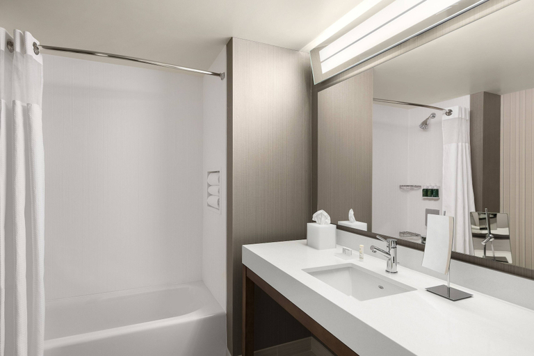 Bathroom 4, Courtyard by Marriott Seattle Northgate, Seattle