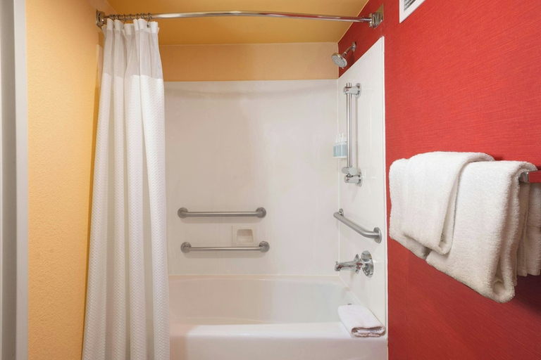 Bathroom 4, Courtyard Chicago Naperville, Dupage