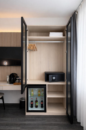 Others 5, Bayer's City Hotel, München