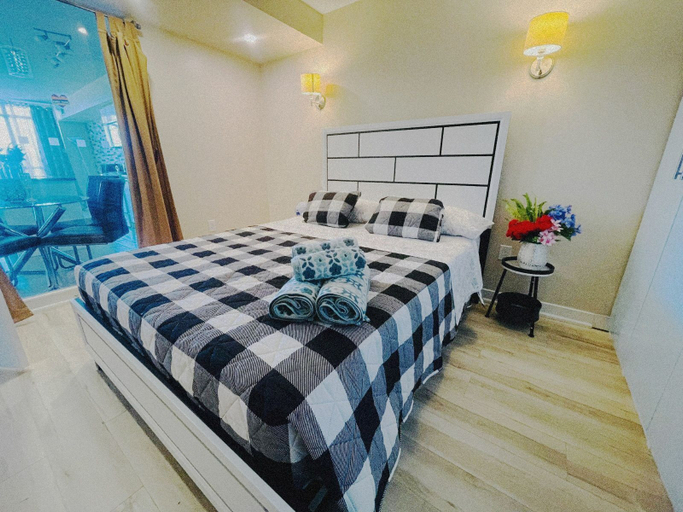 Room 4, NovaNest Suites, Toronto