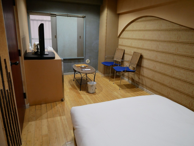 Bedroom 2, International Hotel Kabukicho, Shinjuku