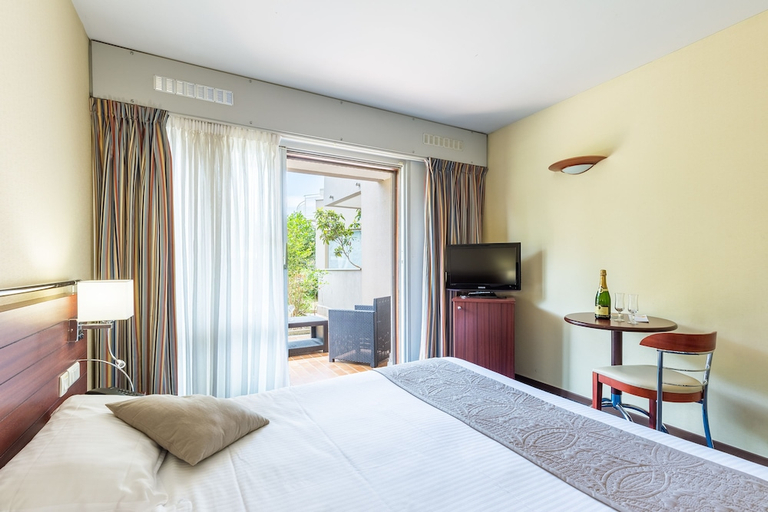 Bedroom 3, Brise de Mer, Var