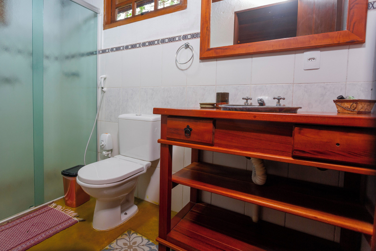 Bathroom 4, Pousada Candeias Ltda, Cunha