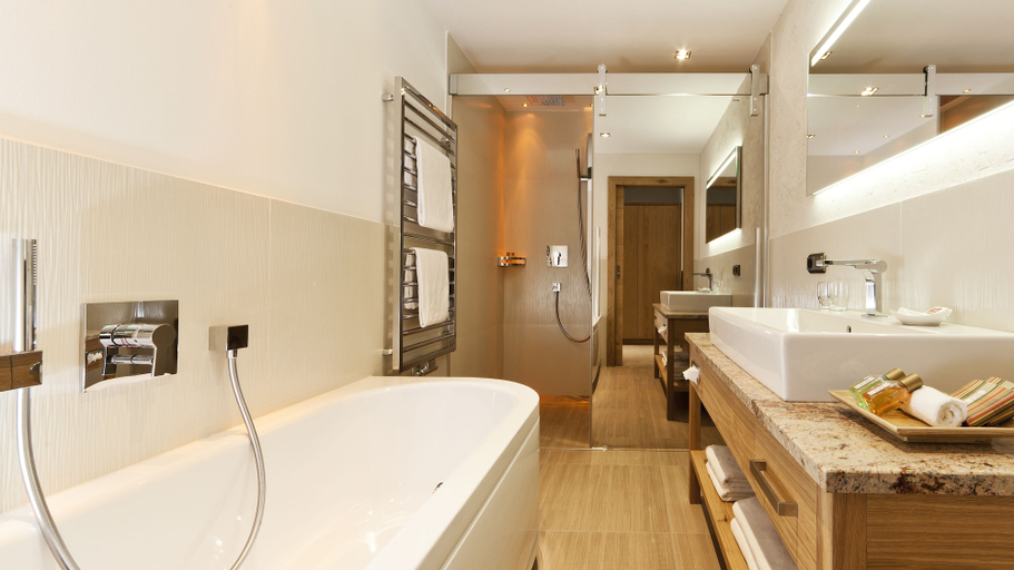 Bathroom 5, Hotel Tirolerhof, Zell am See
