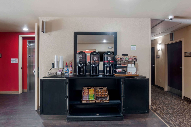 Food & Drinks 5, Extended Stay America Orange County - Lake Forest, Orange