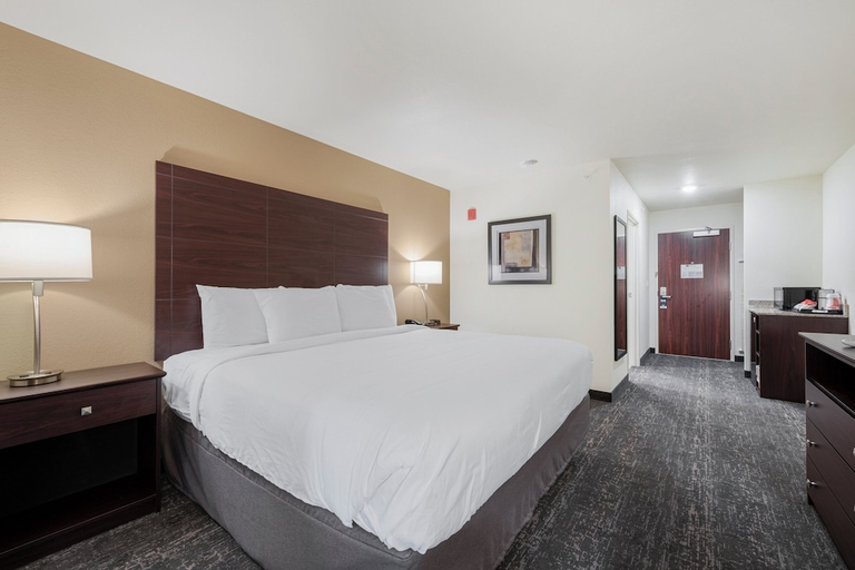 Bedroom 3, Cobblestone Hotel & Suites - Urbana, Champaign