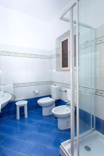 Bathroom 3, Club Residence La Castellana Mare, Cosenza