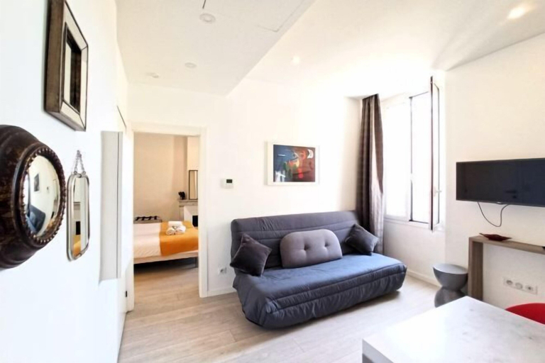 Bedroom 3, Lovely and Modern 1 Bedroom City Centre Cannes, Alpes-Maritimes