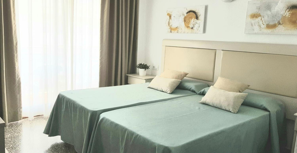 Bedroom 5, Sur, Baleares