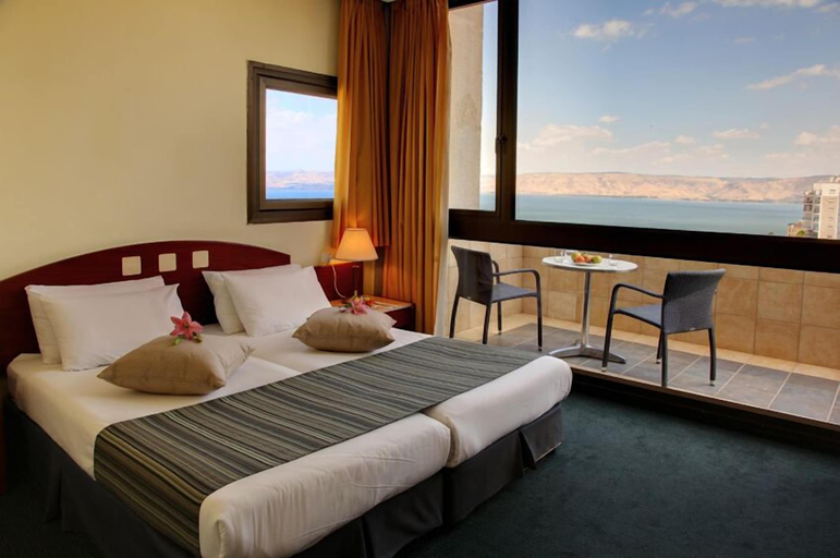 Bedroom 4, Golan Hotel Tiberias