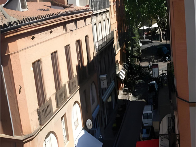 Others 3, Hotel Wilson Square, Haute-Garonne