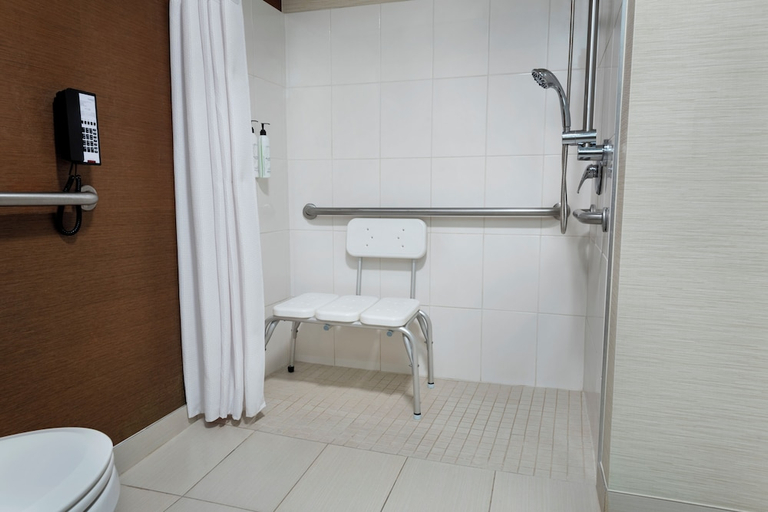 Bathroom 3, FAIRFIELD INN SUITES DOVER, Kent