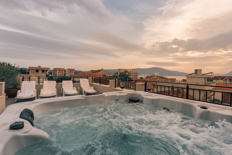 Others 2, Hotel Splendido Mb