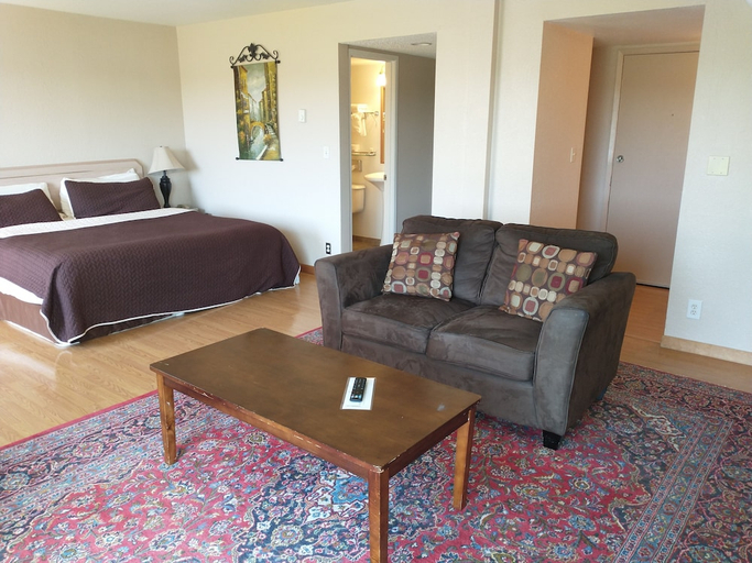 Others 4, Alsi Resort, Lincoln