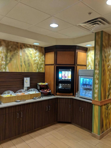 Food & Drinks 4, FAIRFIELD INN SUITES AMES, Story