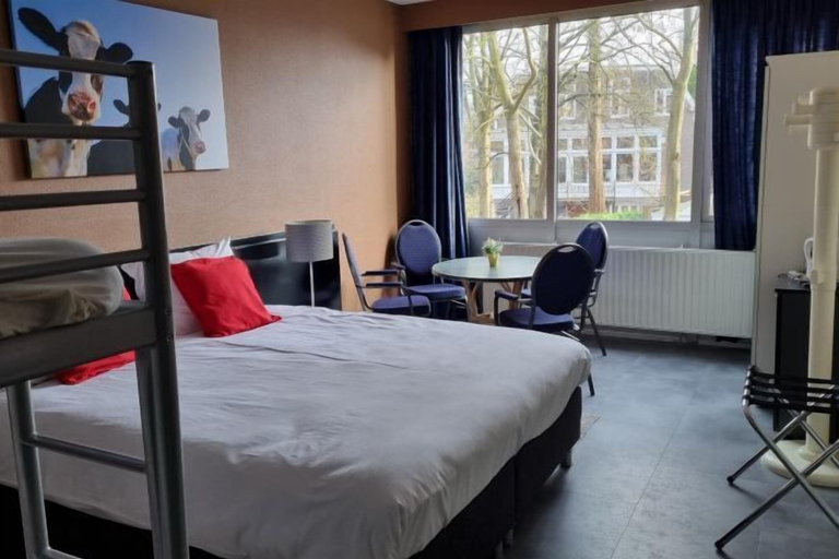 Bedroom 5, City Hotel Winschoten, Winschoten