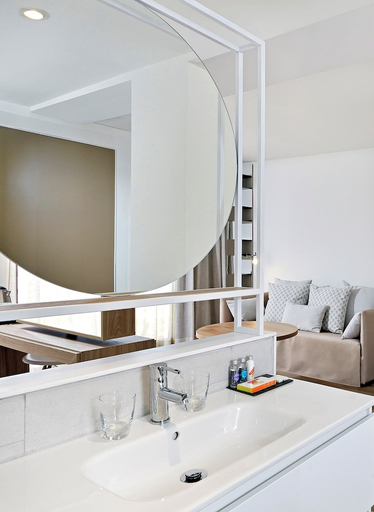 Bathroom 5, Innside by Melia Alcudia, Baleares