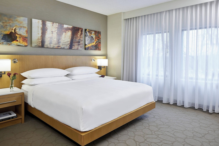 Bedroom 3, Renaissance Chicago Glenview Suites Hotel, Cook