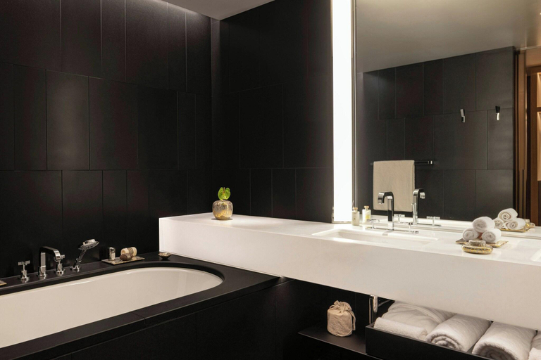 Bathroom 4, Bulgari Hotel Tokyo, Chūō