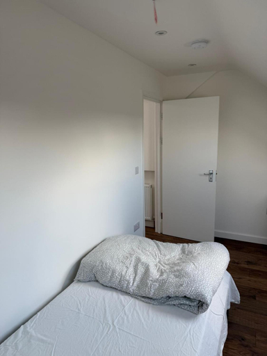 Bedroom 2, Burney Tomar House, London