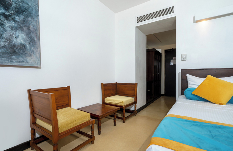 Bedroom 3, Grand Beach Hotel Wadduwa, Kalutara