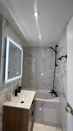 Bathroom 4, Hotel Lebron, Paris
